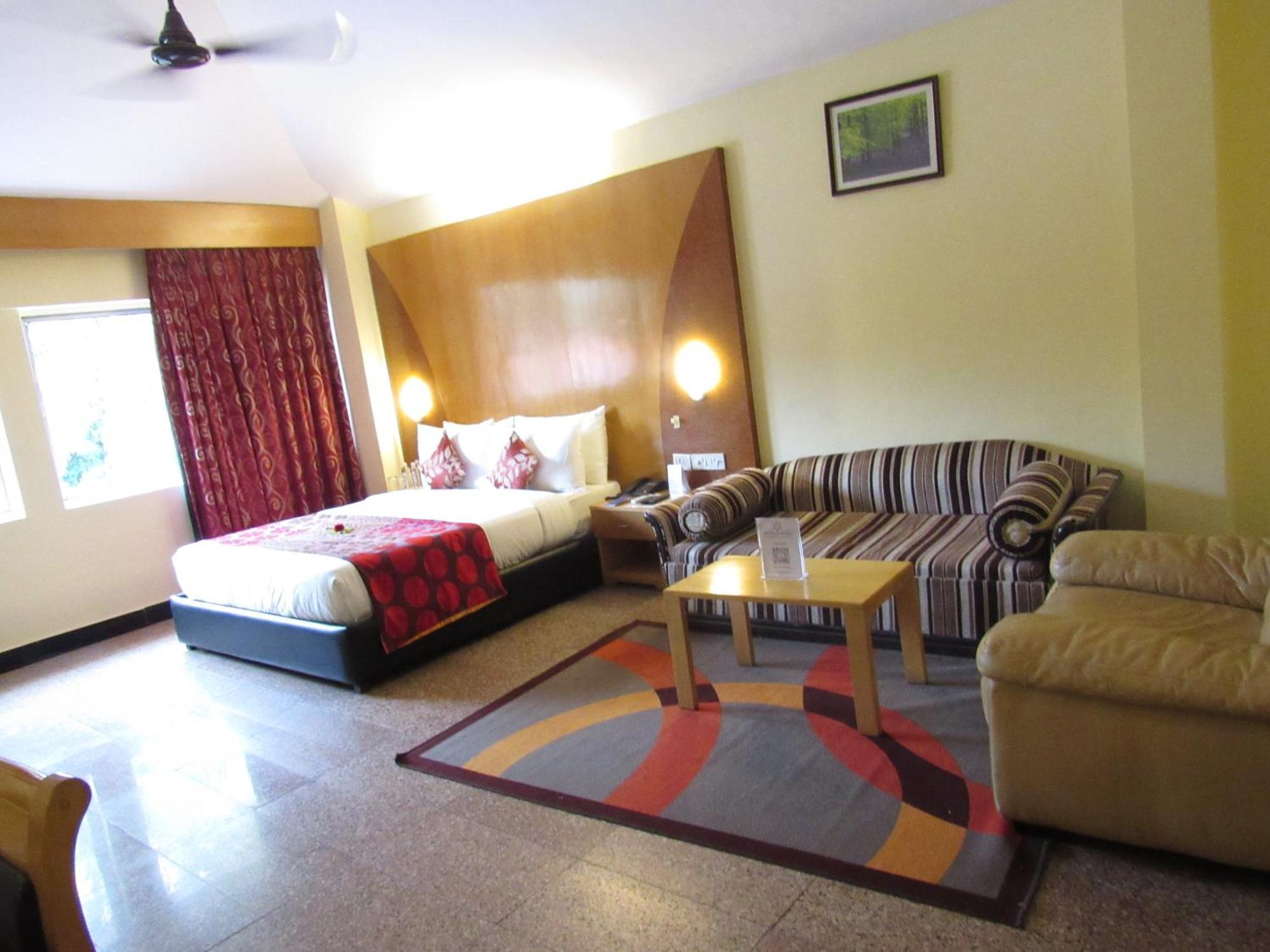 Ramanashree California Resort Yelahanka Exterior photo