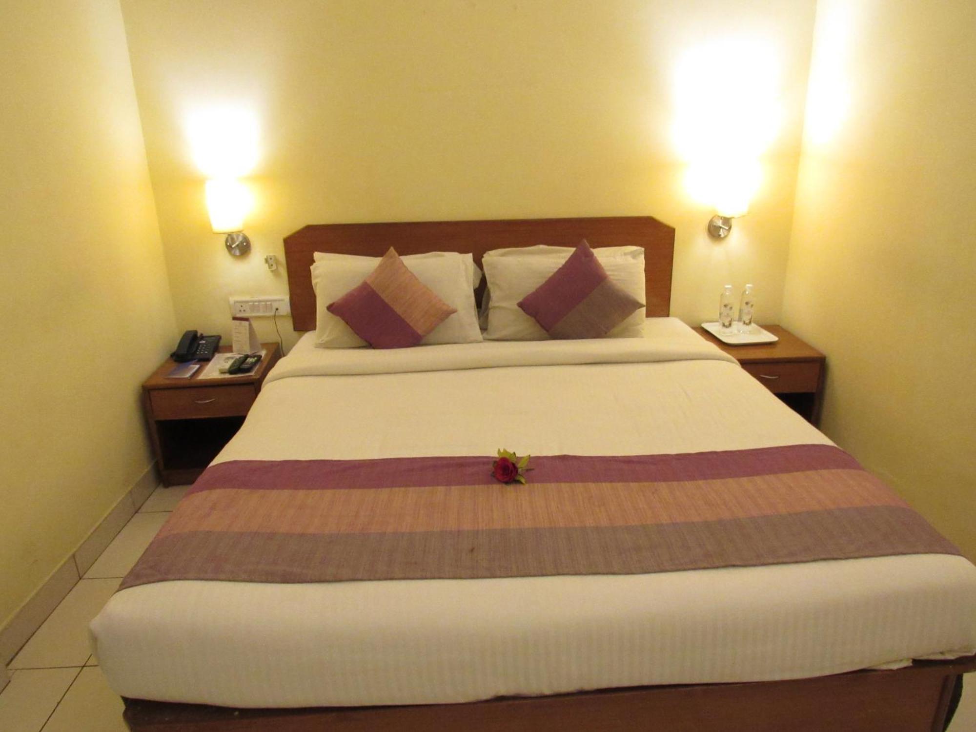 Ramanashree California Resort Yelahanka Exterior photo