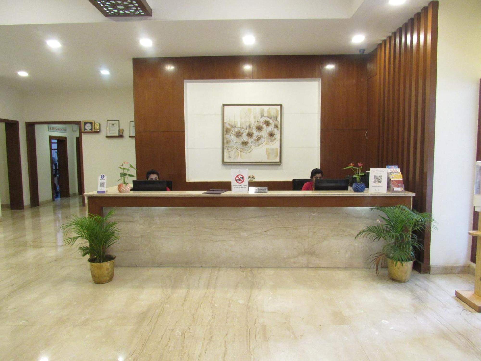 Ramanashree California Resort Yelahanka Exterior photo