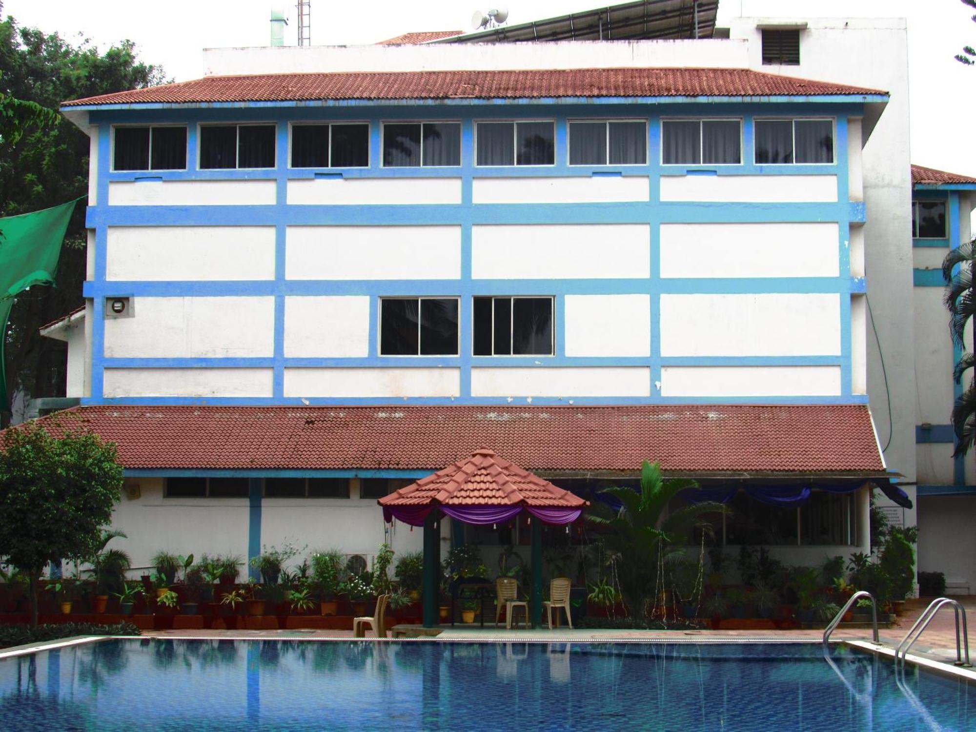 Ramanashree California Resort Yelahanka Exterior photo