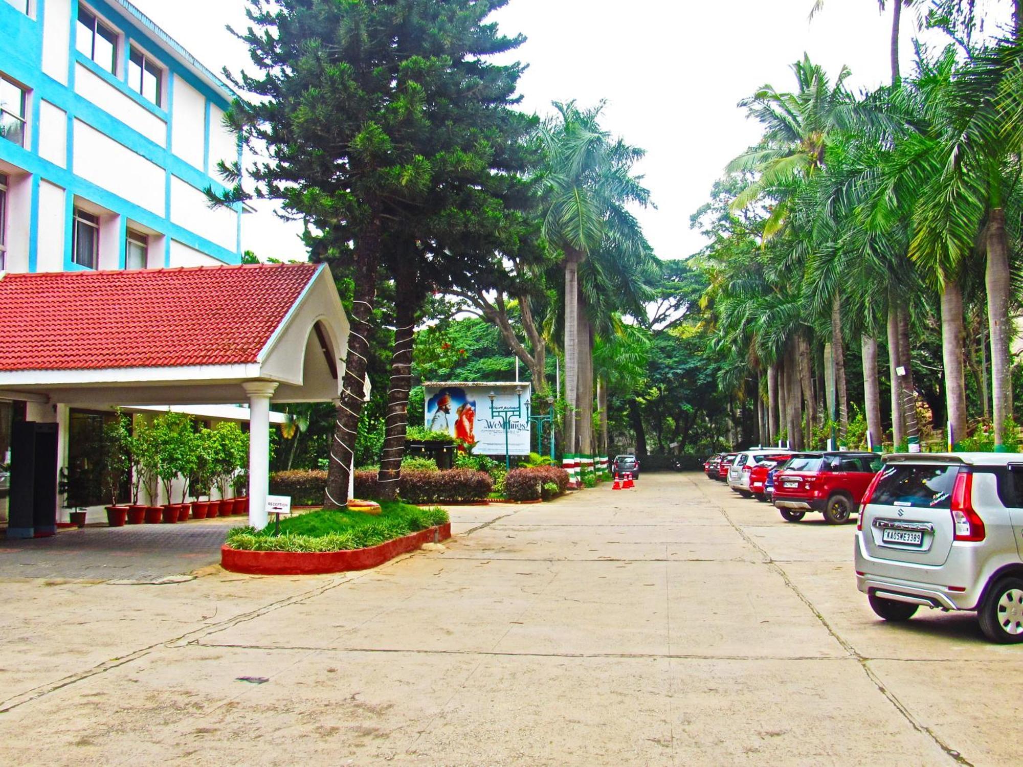 Ramanashree California Resort Yelahanka Exterior photo